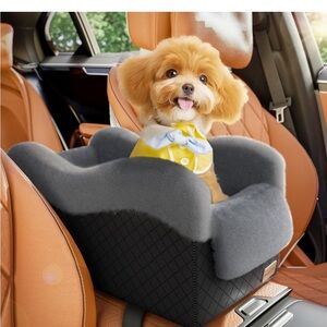 Cozy Gray Dog Car Seat